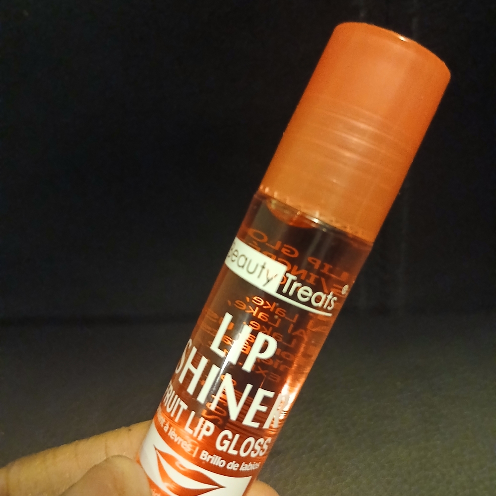Kiss Lip Shiner - Vibrant Red